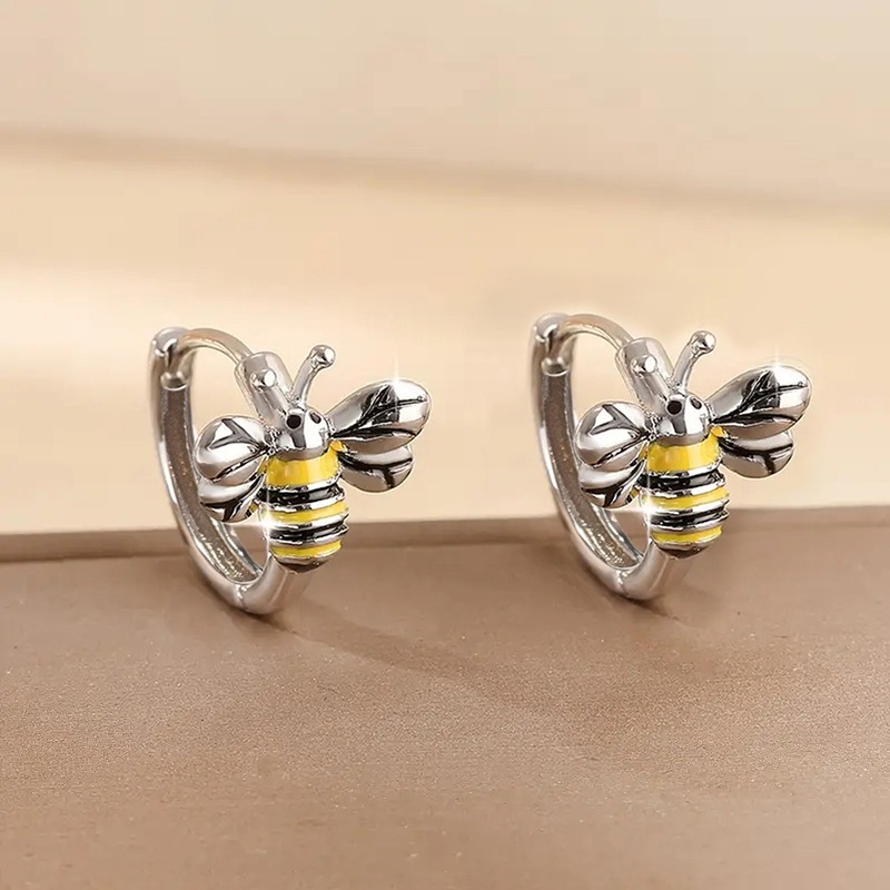 Huitan Cross-Border European and American Bee Earrings Cute and Elegant Enamel Jewelry Geometric Delicate Cute Animal Ear Accessories