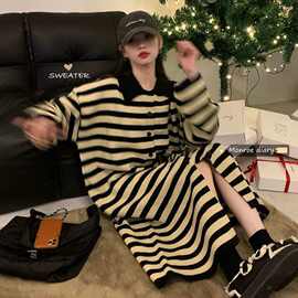 长袖针织polo领连衣裙女秋装2023新款慵懒小个子长款条纹毛衣裙子