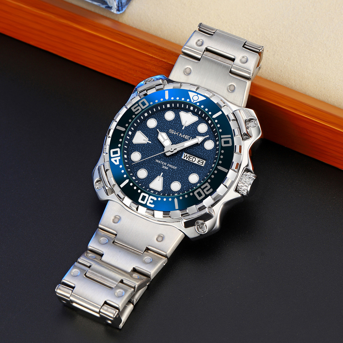 Reloj de hombre de acero impermeable doble calendario hombre reloj de negocios comercio exterior al por mayor fábrica de fuente personalizada