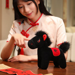 2026马年吉祥物毛绒公仔娃娃乾坤马年会活动黑马玩偶礼品批发小马