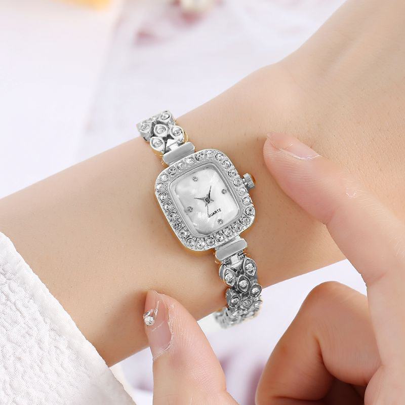 Comercio exterior nueva moda reloj de mujer pequeño cuadrado Reloj de mujer Diamante pulsera pequeña temperamento fritillary reloj de cuarzo de lujo