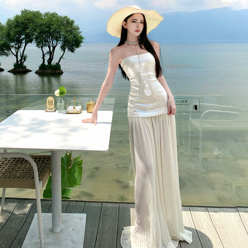 French-Style Stunning Vacation-Style Sequin Splicing Tube Top Dress for Women Summer Seaside High-End Waist Slimming Long Skirt French-Style Stunning Vacation-Style Sequin Splicing Tube Top Dress for Women Summer Seaside High-End Waist Slimming Long Skirt