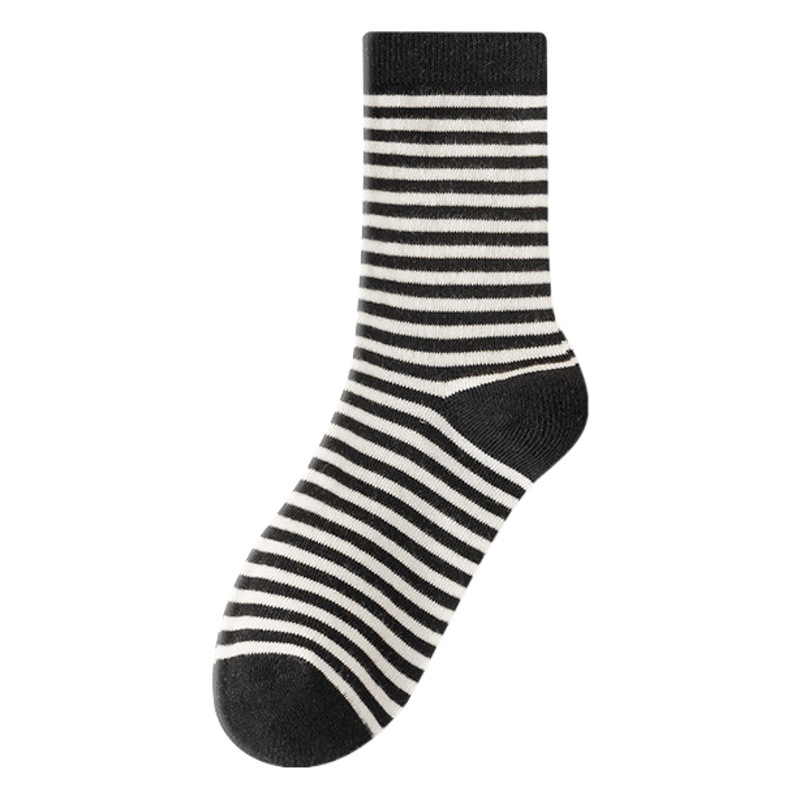 Calcetines de algodón puro Calcetines de tubo de otoño para niños Calcetines antibacterianos y desodorantes para mujer al por mayor Calcetines Zhuji Calcetines transpirables de otoño e invierno