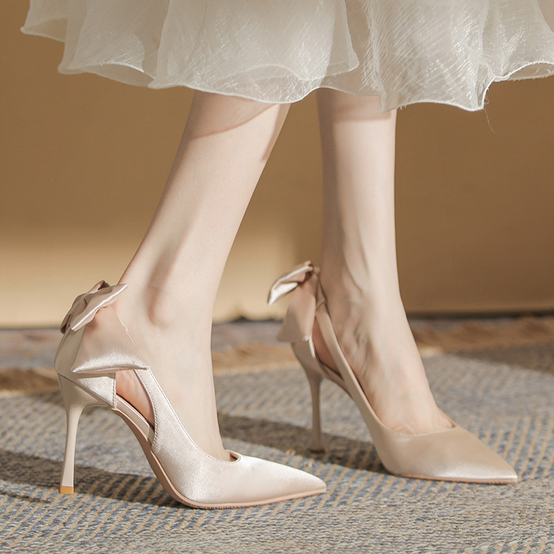 Solid color design high heels pointed-toe stiletto heels