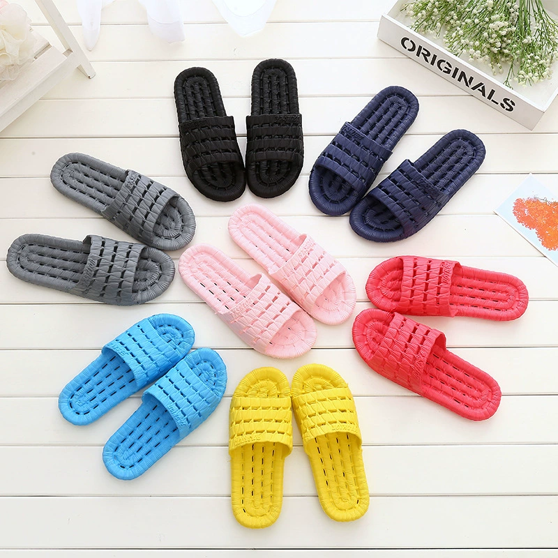 Тапочки Летняя утечка воды вырезает в помещении