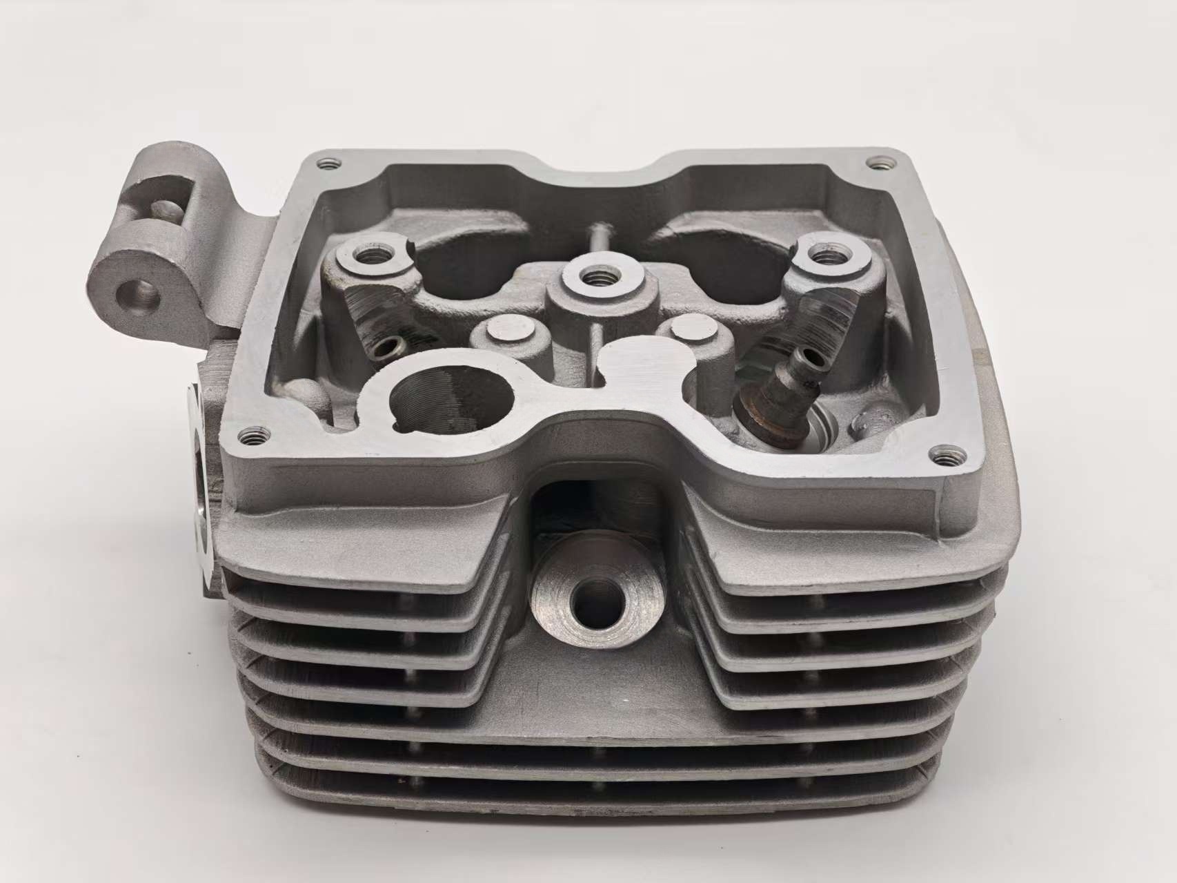 CG125 square cylinder head, 125cc engine, square cylinder head, motorcycle parts, bare cylinder head, popular for cross-border sales
