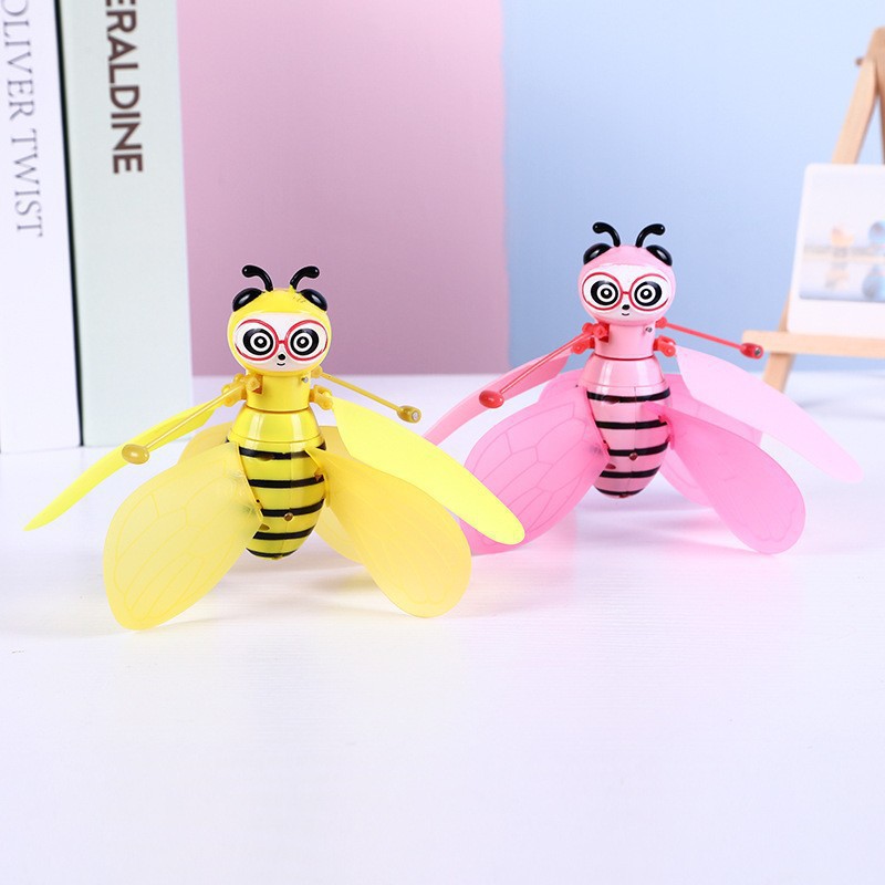Avión de Inducción con Forma de Abeja de Plástico con Control Remoto para Niños