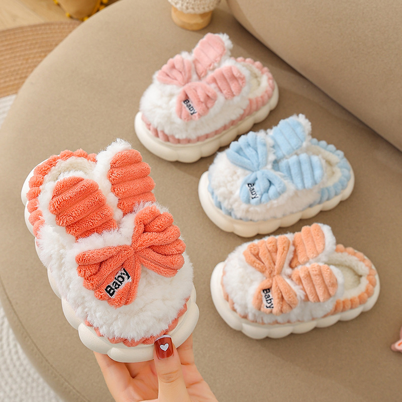 子供の冬の新型の蝶結びの綿のスリッパの女の子の冬の新型のかわいいベルベットの厚い女の子の綿の靴|undefined