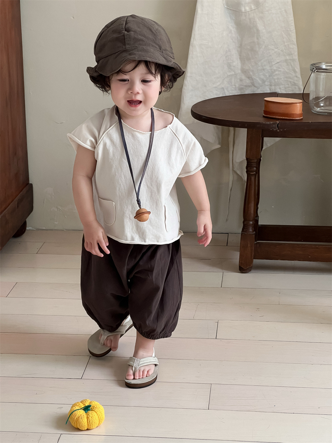 Traje de bebé Verano delgado Ropa de bebé Estilo de verano Ropa para niños coreanos 2025 Verano Traje de camiseta de manga corta para niños