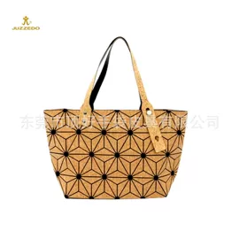 其他时尚女包;化妆包;休闲背包