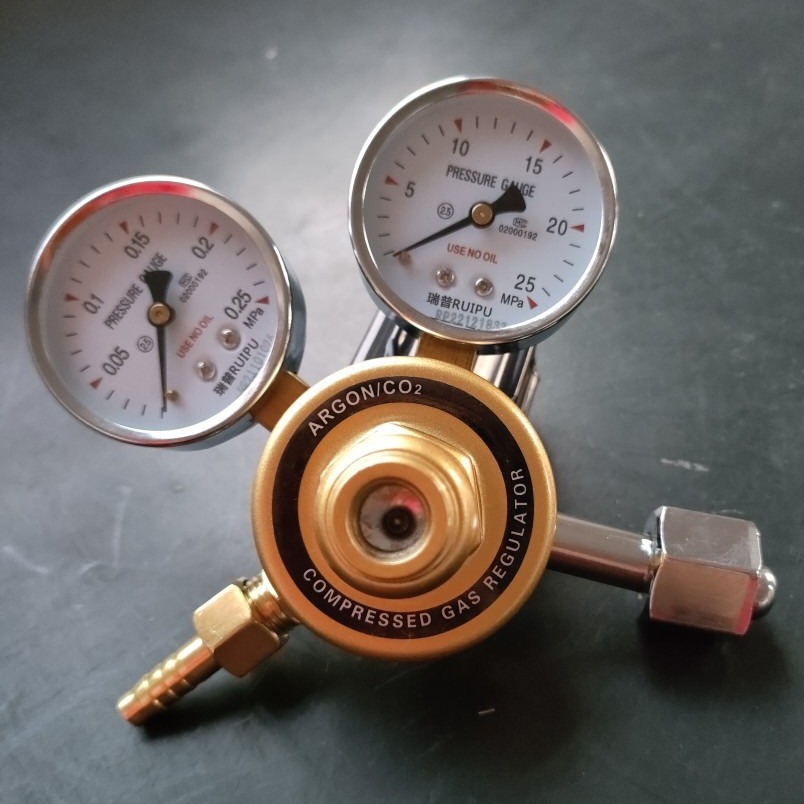 工业级二氧化碳双表减压器全铜二氧化碳气体减压阀CO2不加热气表