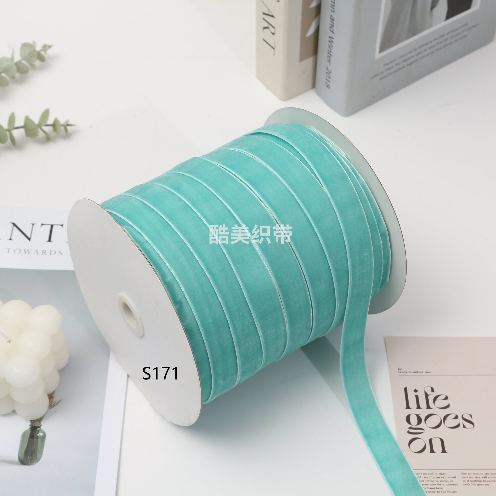 Stock 1.5cm / 2cm / 2.5cm unilateral cinta de terciopelo de terciopelo de color diy arco hecho a mano