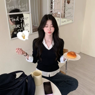 韩系假两件衬衫领长袖T恤女黑白撞色V领拼接修身通勤内搭上衣