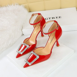 8323-K28 European and American Style Banquet High Heels, Shallow Mouth, Pointed Toe, Hollow Hollow Sandals with Metal Rh
