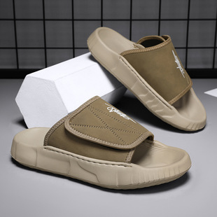 ��Ь�п��ļ��¿��⴩���eܛ�׷���һ������ʿ�r���p��ħ�g�N��Ь