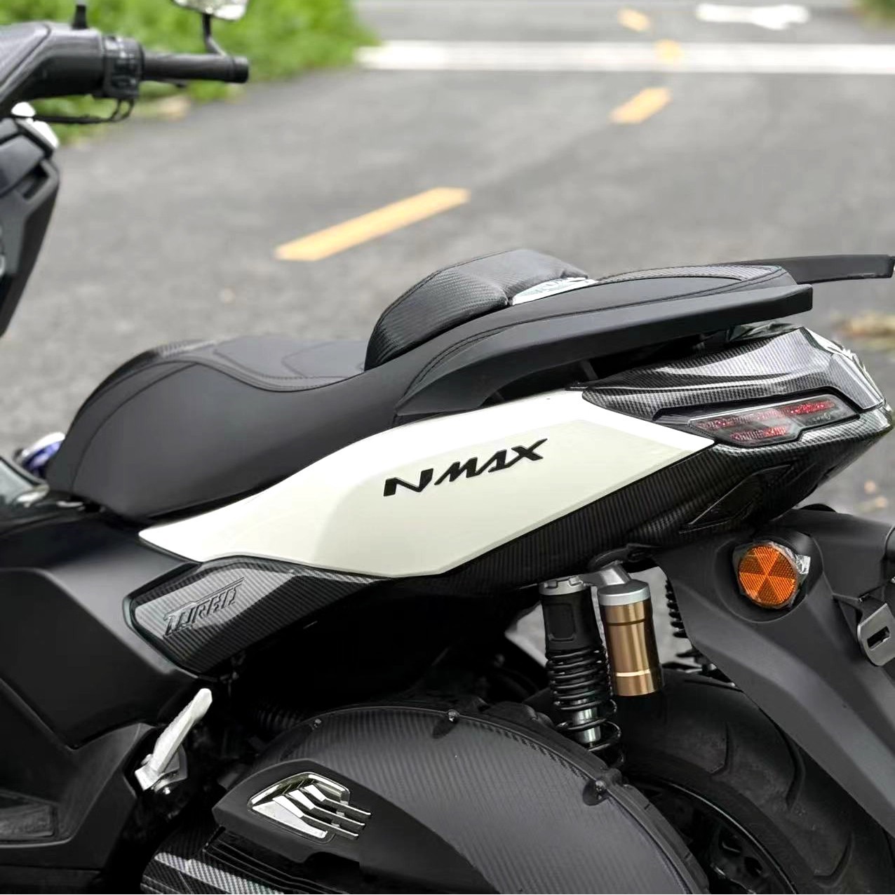 Suitable for 25-26 Models of Yamaha Nmax155 V3 Modified Indonesian Version Seat Cushion, Heightened Lumbar Support Seat Cushion