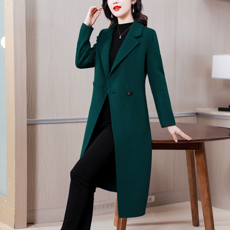 Woolen long fashionable jacket, bright catchy style