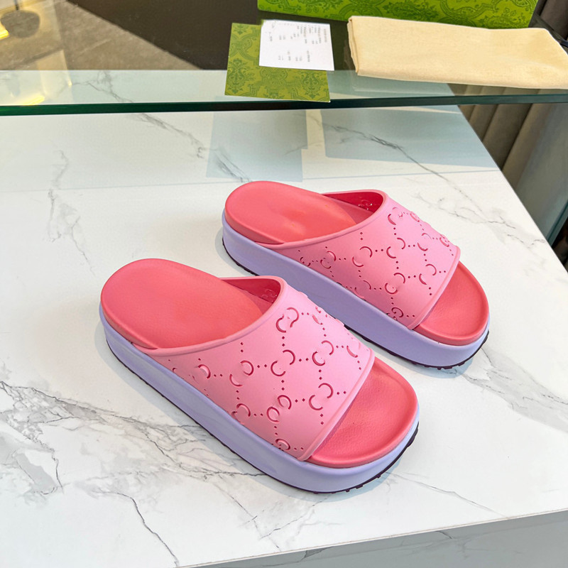 Nuevo estilo de comercio exterior sandalias y pantuflas de altura de suela gruesa con zapatillas de una sola palabra de la marca de moda G sandalias de playa para mujer