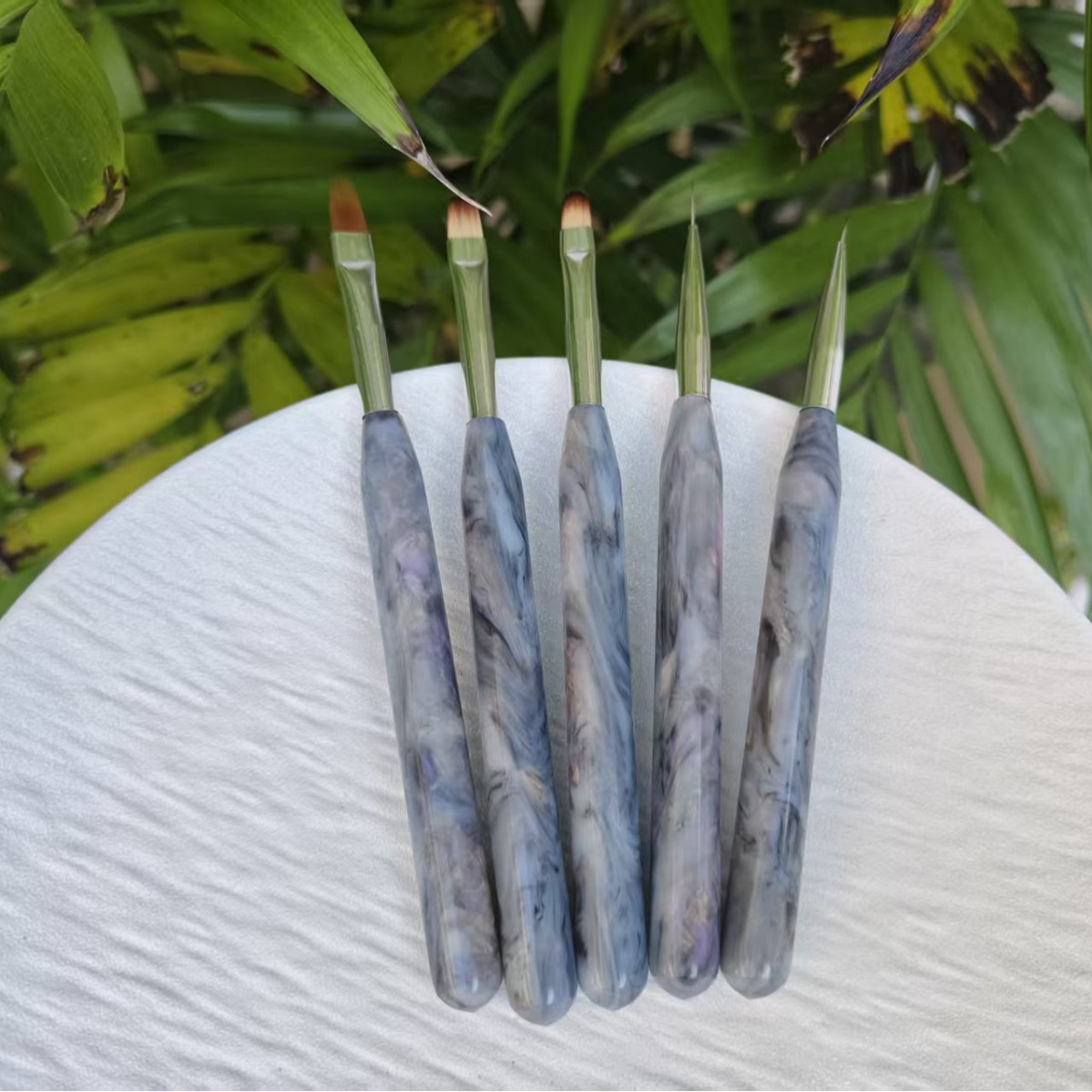 Cross-border nail art pen, new and improved, with a thicker acetate tip, for gel polish, color painting, and line drawing; a popular nail art tool for handmade nail designs