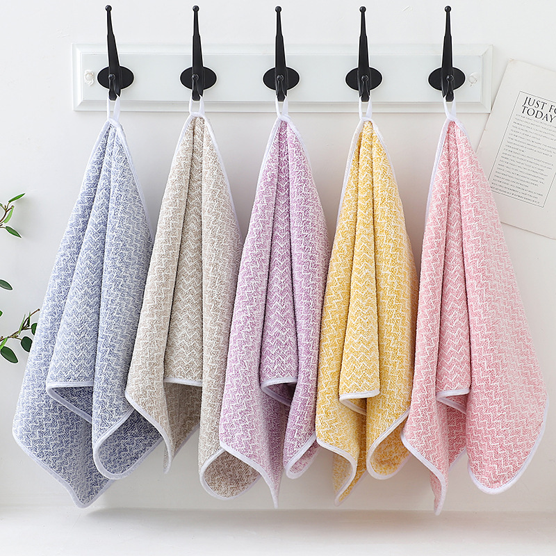 Coral velvet water ripple towel 74 * 34cm coral velvet starry towel Coral velvet water ripple towel 74 * 34cm coral velvet starry towel