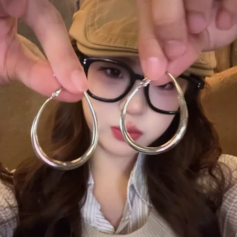 方圆脸适合的水滴素圈耳环女轻奢高级感圈圈耳饰冷淡风夸张大耳圈