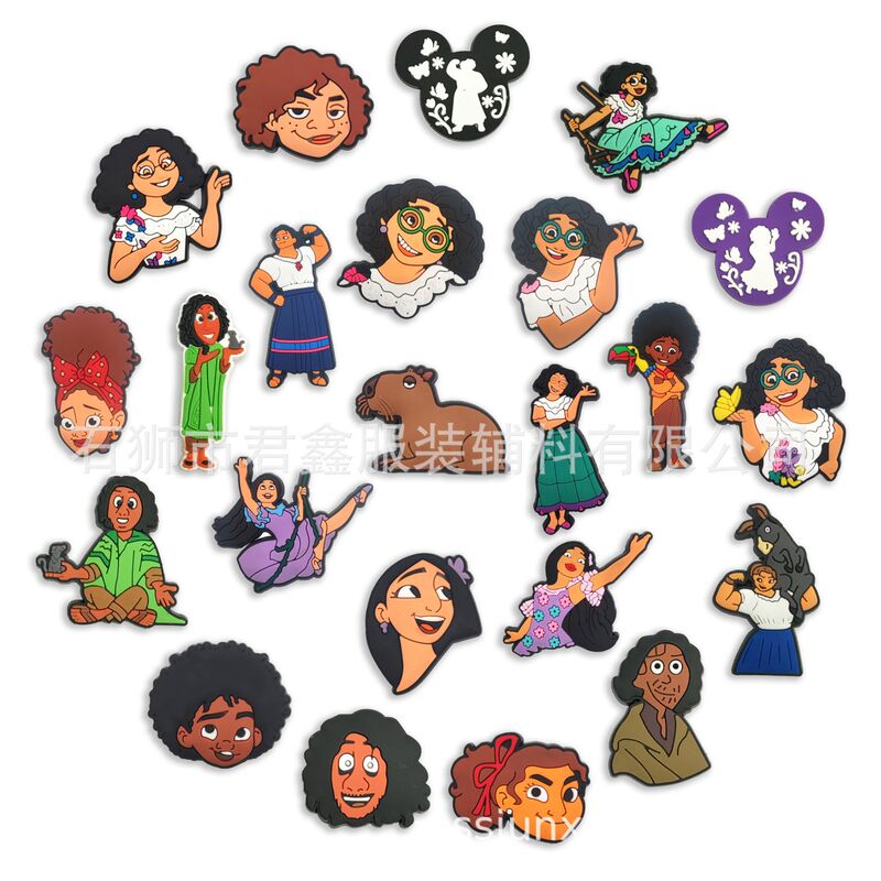 Encanto Summer Clogs Decorative Buckle Disney Animation Magic Full House Beach Sandals Buckle Shoe Flower Shoe Decoration