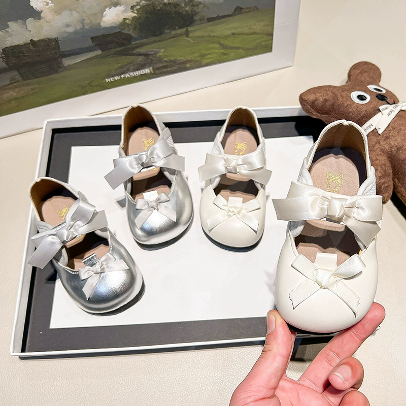 2025 Весенняя и осенняя модная обувь принцессы нескользящая детская обувь для малышей на мягкой подошве