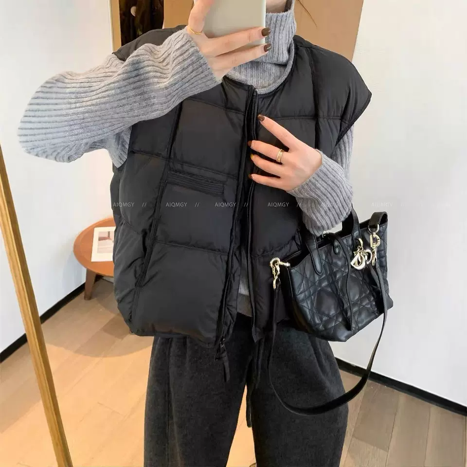 短款白鸭绒马甲女2025冬季新款时尚圆领宽松绒保暖马夹背心坎肩潮