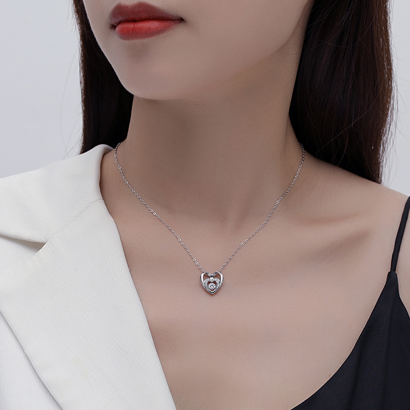 S925 plata esterlina nuevo collar en forma de corazón inteligente hembra saltando corazón estilo japonés y coreano Cadena de clavícula joyería simple para novia