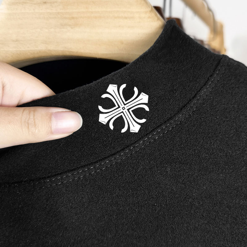 De terciopelo de media cuello alto de manga larga Camiseta de los hombres de Primavera y Otoño 2023 nuevo suéter interior impreso Top bottoming camisa de los hombres