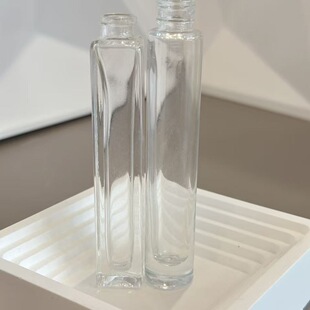 ͸����ˮƿ��ˮ���b���ΈA����ˮƿ10ml���б�y�������F��ƿ
