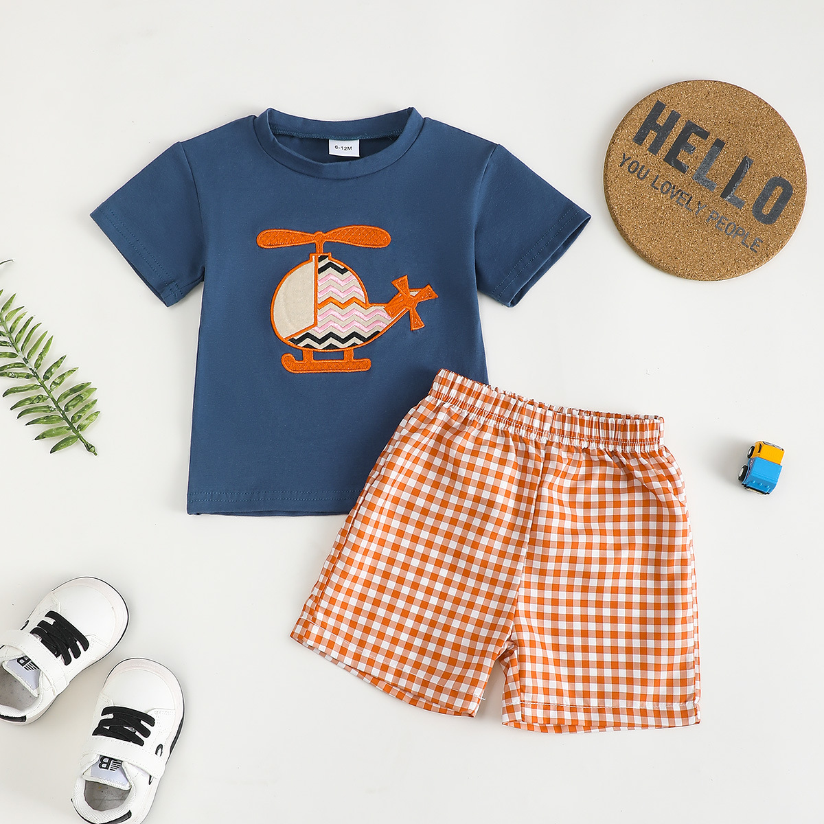 2025 New Summer Casual Baby Boy Boy Baby Airplane Embroidered Short-sleeved T-shirt Plaid Shorts Two-piece Set