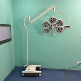 手术器械;医疗灯具;医用车/床