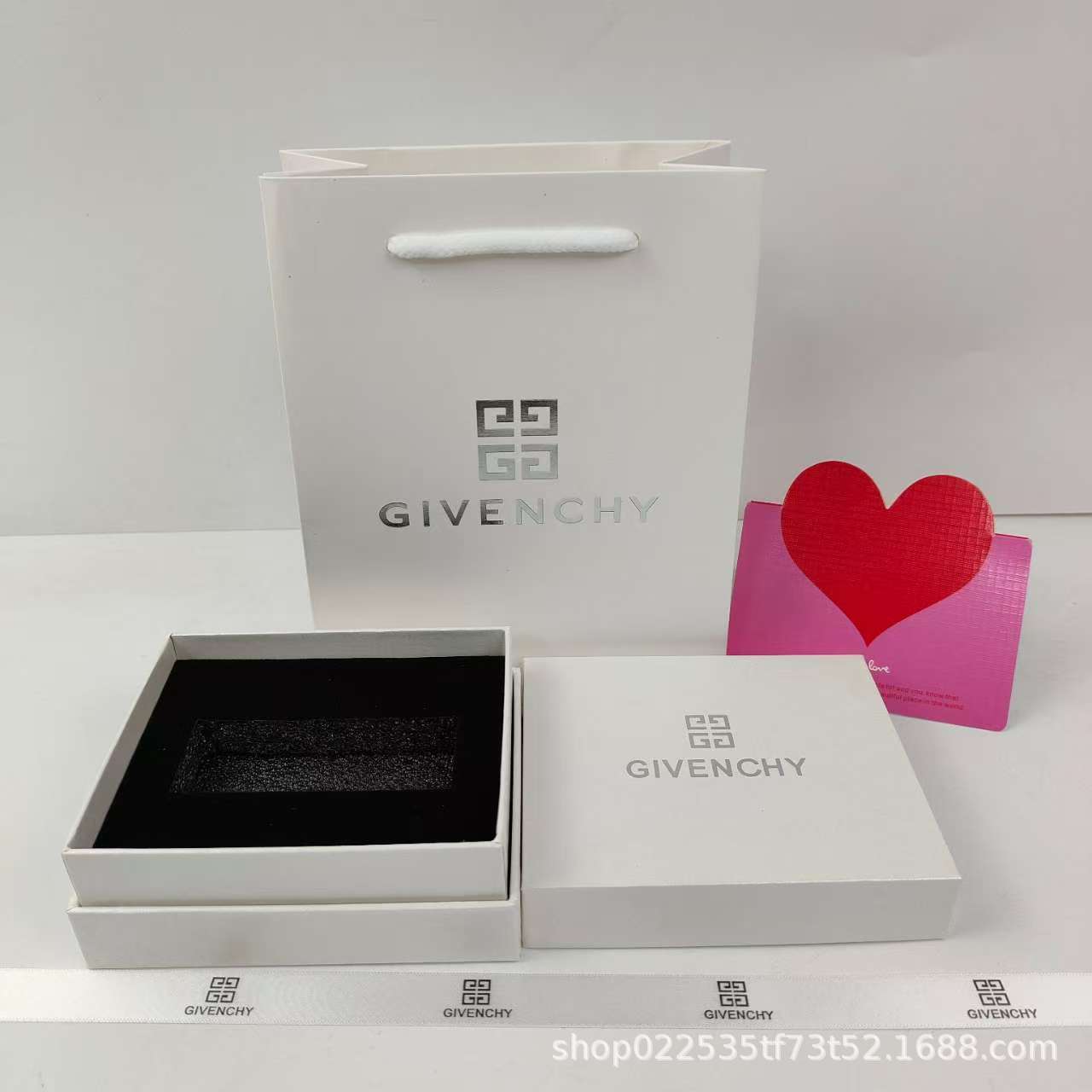 지지아 화이트 립스틱 박스