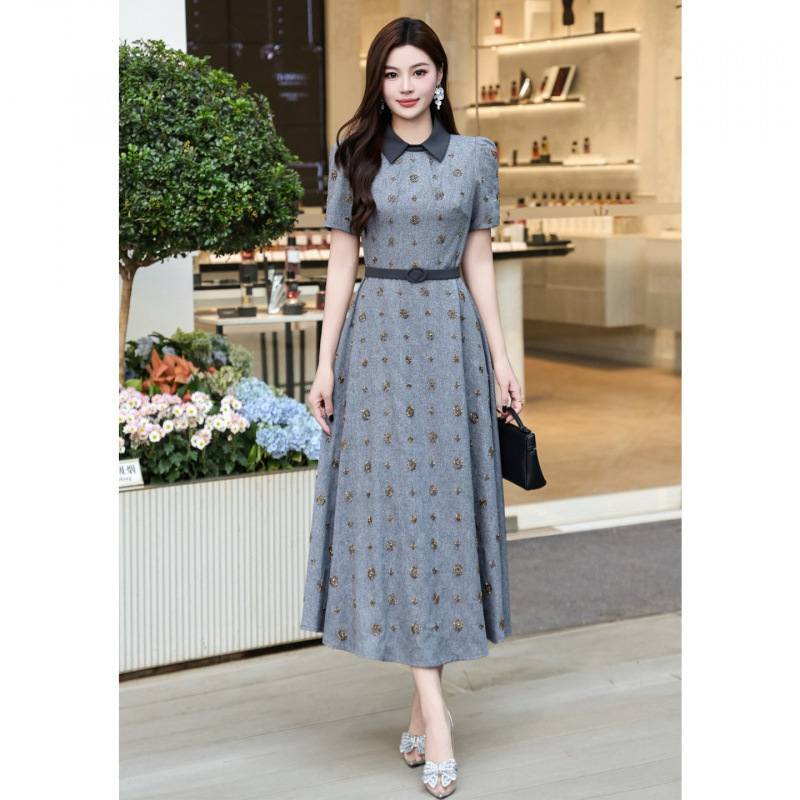 2026 Spring/Summer New Style Elegant Small Lapel Heavy Beading Waist-Cinching A-Line Dress for Formal Occasions Women's Wear