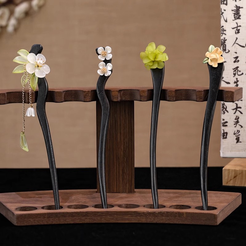 Nueva horquilla china 2025 nuevo estilo estilo antiguo horquilla mujer falda de cara de caballo de alta calidad estilo nacional horquilla de madera paso a paso horquilla tocado