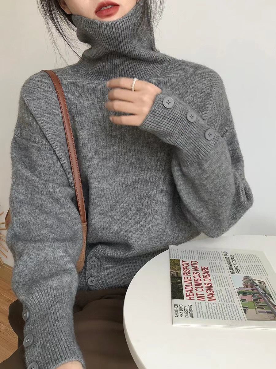 【 Famiglia Cashmere 】 Maglione corto alto in lana, strato interno lavorato a maglia con collo in pelo spesso e largo da donna_voghion.com