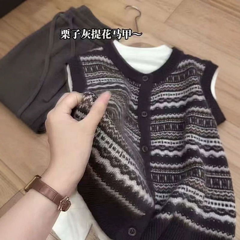 [Yangyang Family] Women's Versatile Knitted Sweater Vest Cardigan, Sleeveless Sweater, Layered Vest, Thickened