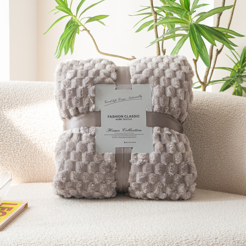 Manta de terciopelo de tortuga dorada engrosada en la calle cruzada Manta de siesta multifuncional de terciopelo de tortuga Manta de terciopelo de coral para estudiantes