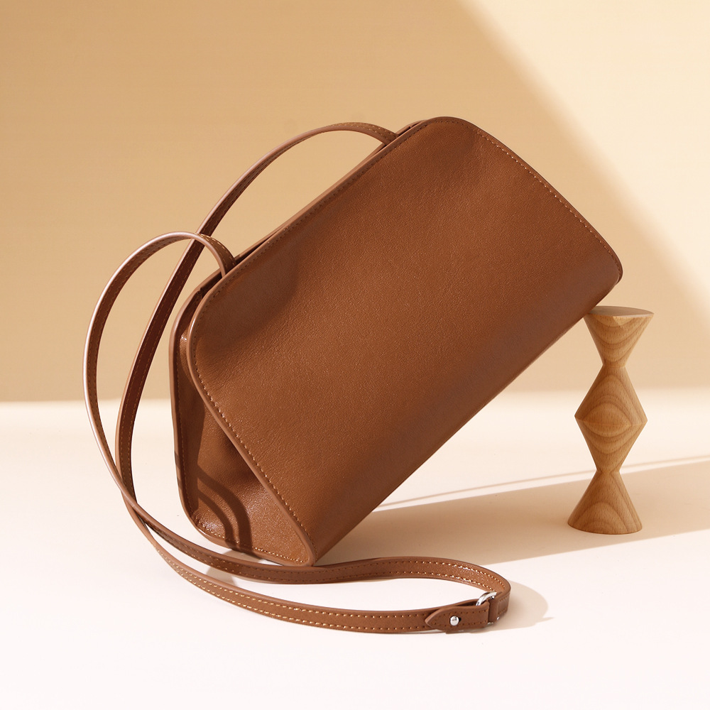 French Style Underarm Bag Luxury Genuine Leather Women's Handbag New Vegetable Tanned Cowhide Clutch Simple Crossbody Bag - Thumbnail 2
