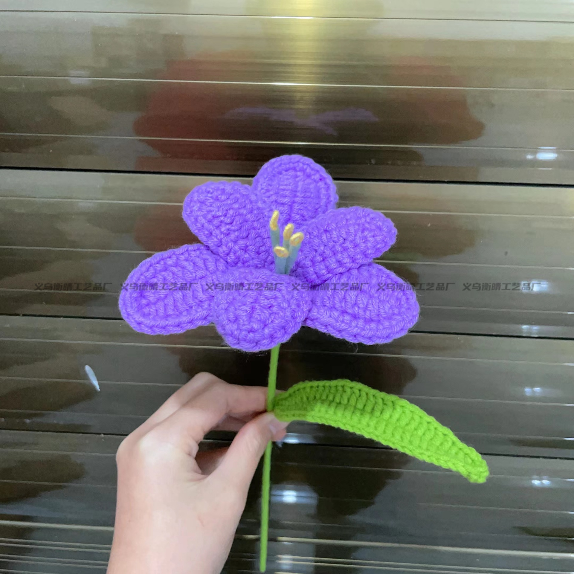 Lily tejido a mano acabado rosa Lily Tulip flor artificial lana ramo regalo