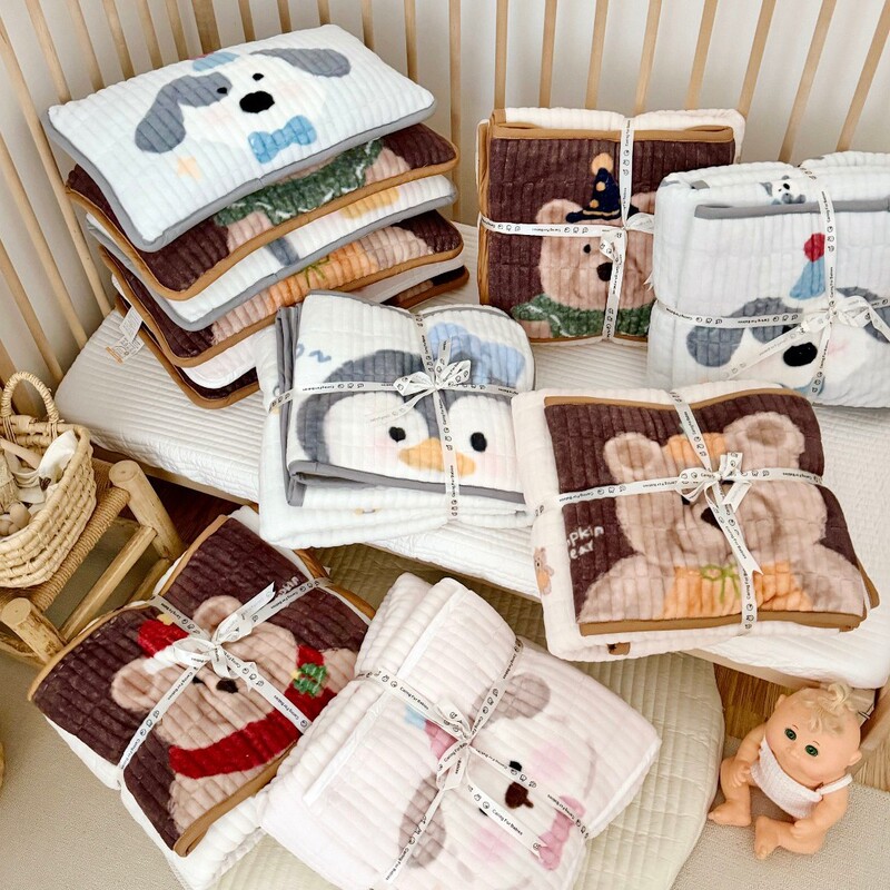 Disney Cartoon Milk Velvet Thickened Baby Bed Sheet Game Warm Black Pad Kindergarten Warm Mattress