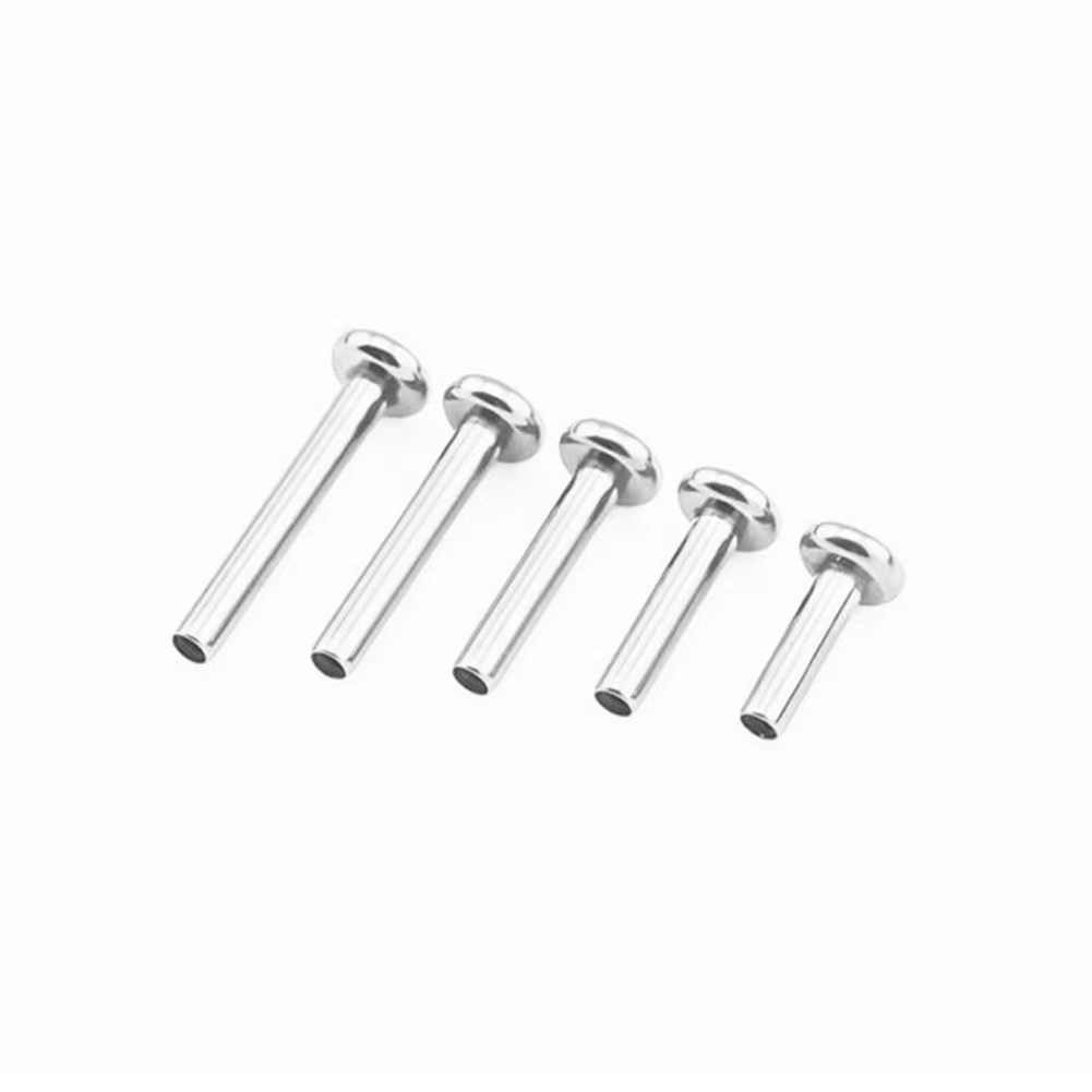 Pointed titanium steel lip stud product view
