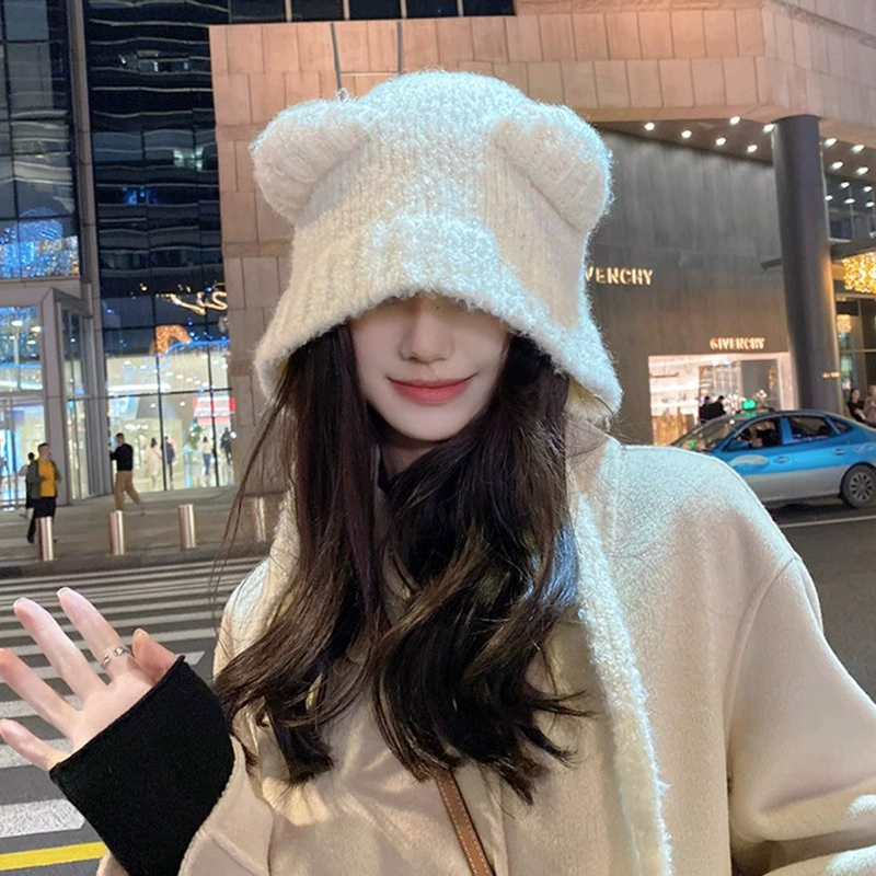 Cute winter woolen knitted hat for elementary school students, with little bears, increased thickness