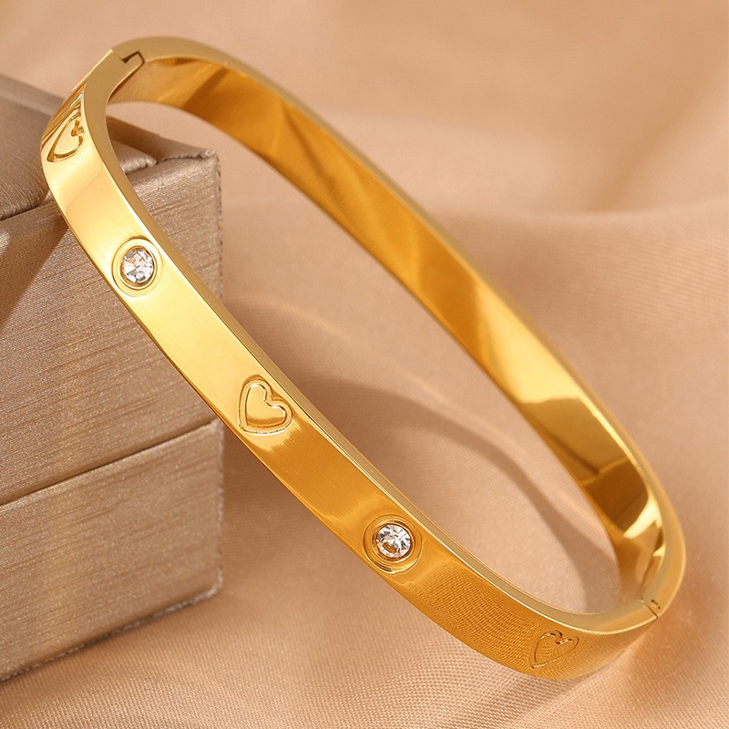 【147】Gold square love diamond bracelet