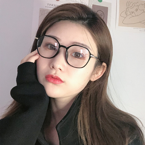 Trendy Polygonal Transparent Eyeglass Frames, Retro Artistic Korean-Style Anti-Blue Light Myopia Glasses—Ready-to-Wear Options for Women, Available in Lenses Ranging from 50 to 600 Degrees