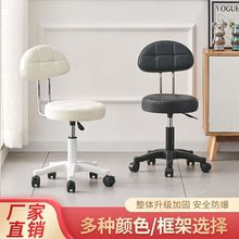 �ư��ΰ�̨���Ƅӿ��������������l�������D�A�ʻ�݆ǰ̨������