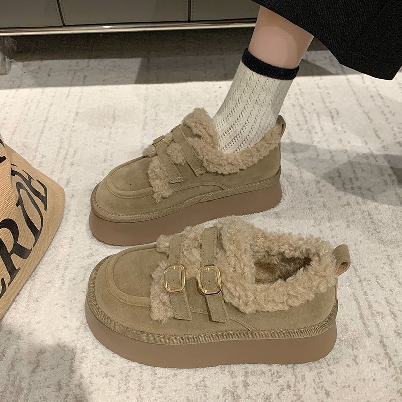 Zapatos de algodón de invierno para mujeres 2024 nueva moda perezosa con un pedazo de algodón de nieve retro botones de lana