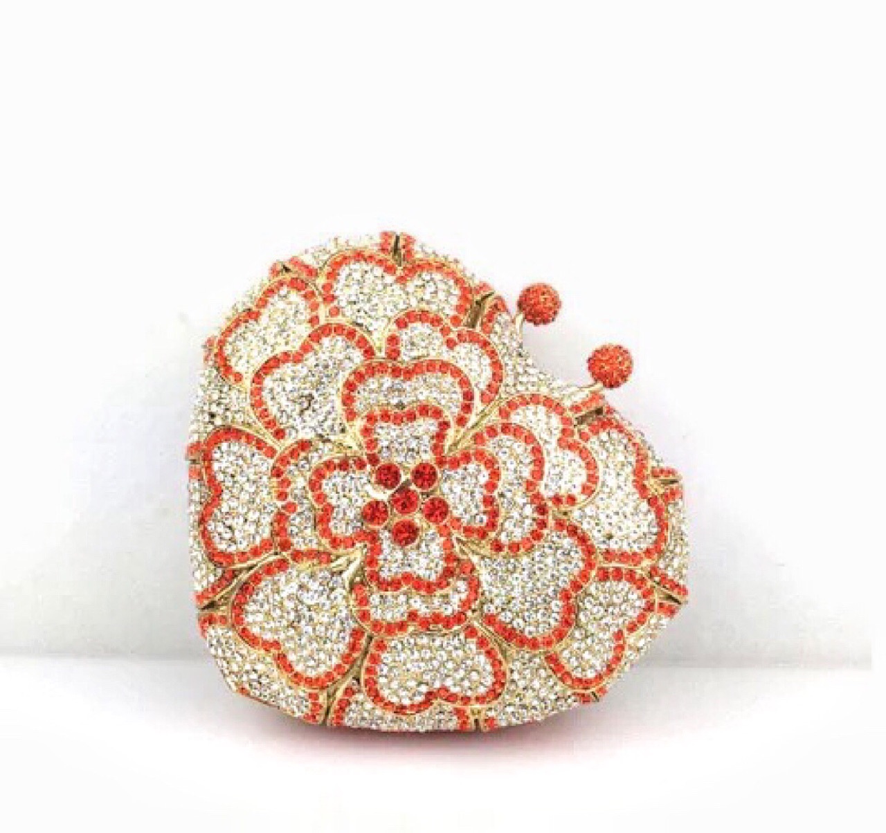 * Nuevo amor flor de diamantes bolsa de cena en forma de corazón de melocotón caja dura de diamantes de mano europea y americana bolsa de diamantes de mujer Clutch