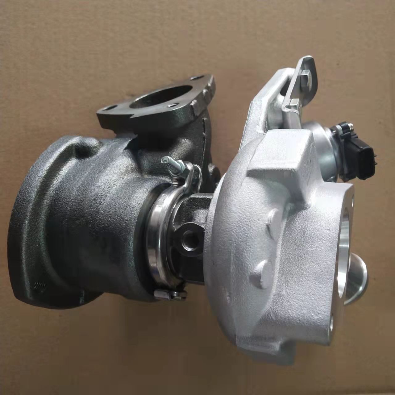 Factory Direct Sales Turbocharger Td03L 49131-06300 Bk3Q-6K682-Nb 49131-0632